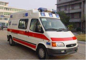 奉新县救护车租赁